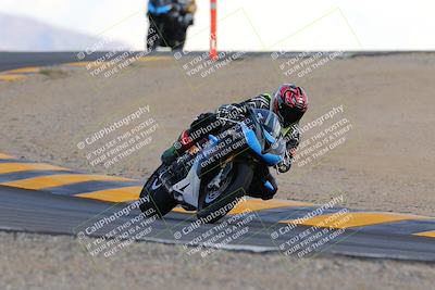 media/Oct-03-2022-Moto Forza (Mon) [[5f077a3730]]/Beginner Group/Session 5 (Turn 12)/